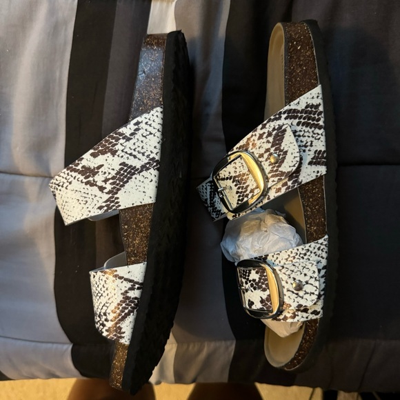 Women’s Size 10 Madden Girl Sandals - Picture 5 of 6